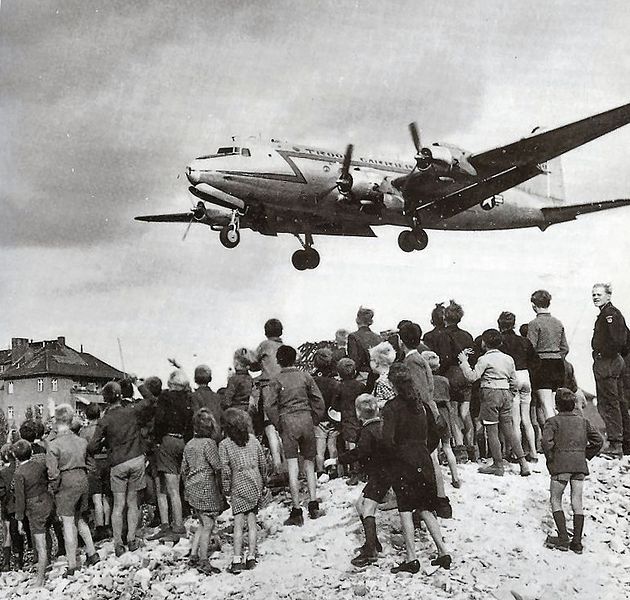 IGCSE history, cold war, berlin blockade, berlin airlift